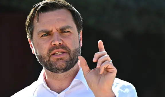 La tajante postura de J. D. Vance sobre las Green Card en Estados Unidos y recuerda a inmigrantes que se pueden revocar