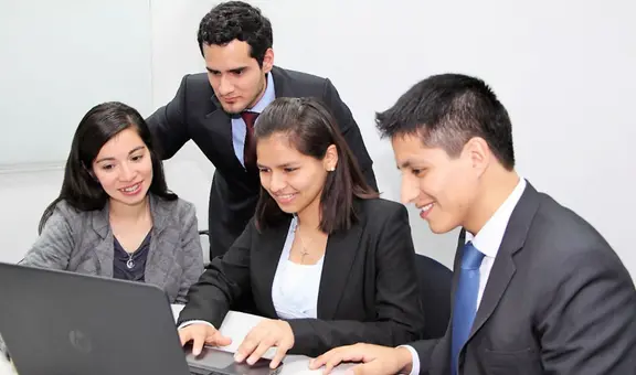 Trabajadores en Perú gozarán de un día libre remunerado si cumplen con esta única condición en 2025, ¿a qué sector aplica y cómo acceder?