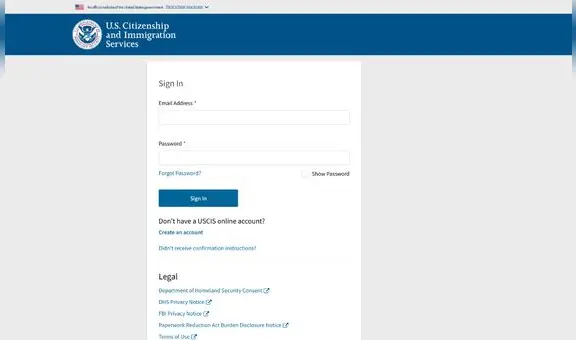 USCIS explica a inmigrantes como crear una cuenta en línea y realizar trámites migratorios en EEUU