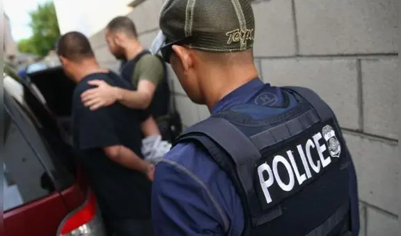 Estas son las sanciones para inmigrantes en Texas que no lleven evidencia de registro: incluyen multas y deportación