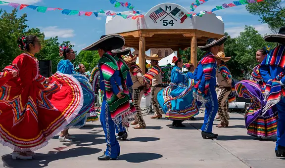 Este es el barrio 'más mexicano' de Chicago que realiza grandes celebraciones por el Cinco de mayo en EEUU