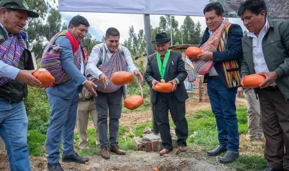 Gobierno Regional de Junín inicia obra de riego que beneficiará a 400 familias de agricultores en Hualhuas