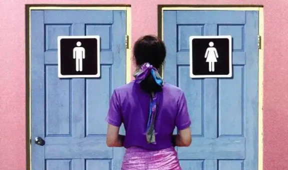 Senado de este estado en EEUU aprueba proyecto de ley que restringe el acceso de personas trans a baños públicos