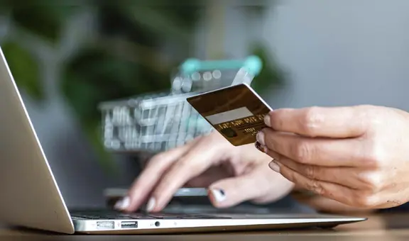 ¿Te han suplantado la identidad? Así puedes saber si alguien sacó un préstamo o tarjeta de crédito a tu nombre sin consentimiento