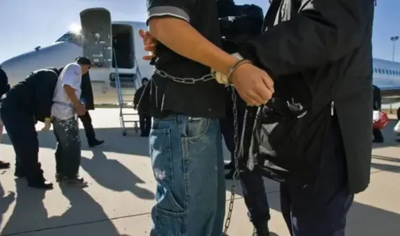 Juez federal bloquea las deportaciones de inmigrantes bajo la Ley de Enemigos Extranjeros al oeste de este estado en EEUU