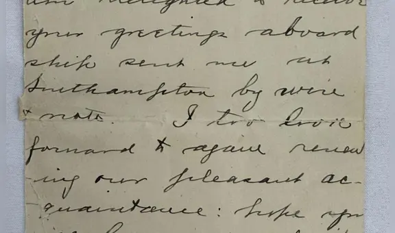 Carta escrita a bordo del Titanic se subasta por casi 400.000 dólares, un pedazo de historia