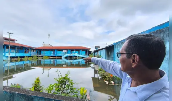 Crisis en Iquitos: menores asisten a colegio inundado y padres alertas por muertes por dengue y leptospirosis