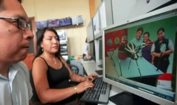 ¿Cómo mejorar la comunicación entre padres, maestros y alumnos en Perú para potenciar el aprendizaje en las aulas?