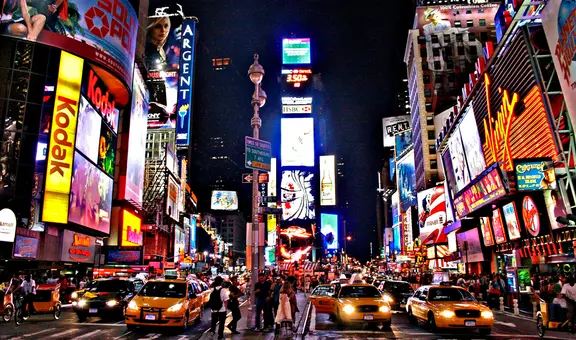 ¿Te gustaría aparecer en las pantallas del Times Square? Conoce los precios y cómo puedes hacerlo en 2025