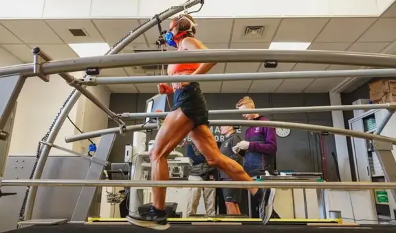 Jeannie Rice, la maratonista de 77 años que asombra a la ciencia y rompe récord mundiales