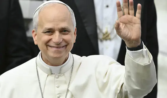 "Digan a Perú que pronto va a tener noticias mías": asegura el papa León XIV tras reunión con periodistas