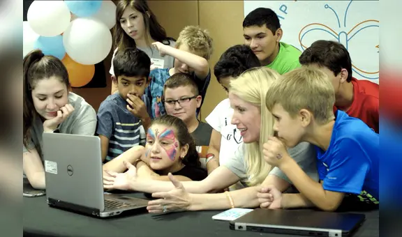 “Campamento Sueña. Habla. Vive” por primera vez en Perú