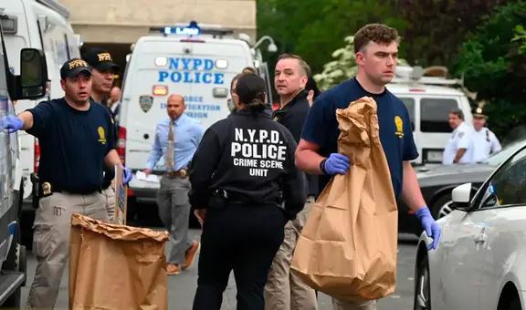 Joven amenaza con un cuchillo a policías de Nueva York tras intentar matar a su expareja en su apartamento: terminó siendo abatido