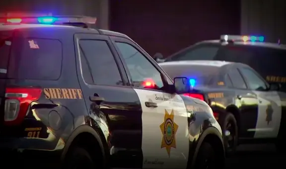 Hermanos de 7 y 9 años se enfrentan armados a la policía en Nuevo México, oficiales casi recurren a fuerza letal