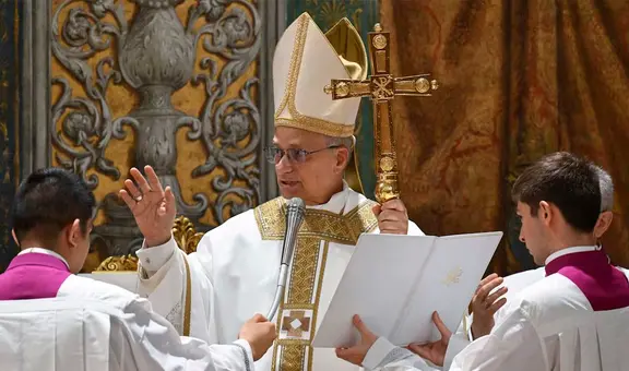 Papa León XIV denuncia los maltratos de la economía que "margina a los más pobres" en misa de entronización