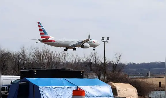 Avión aborta despegue para evitar estrellarse con otra aeronave en aeropuerto de Nueva York: audios revelaron escena