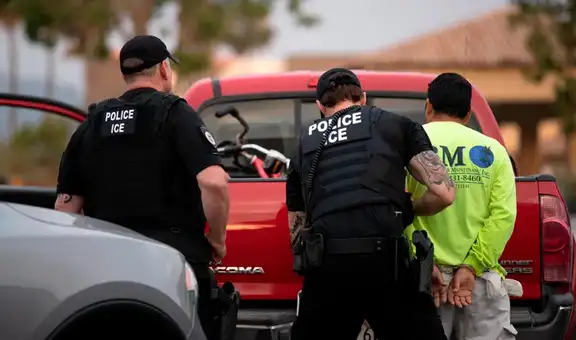 Inmigrantes acuden a cita con USCIS, pero, tras revisar sus antecedentes, agencia los entrega al ICE: ahora serán deportados