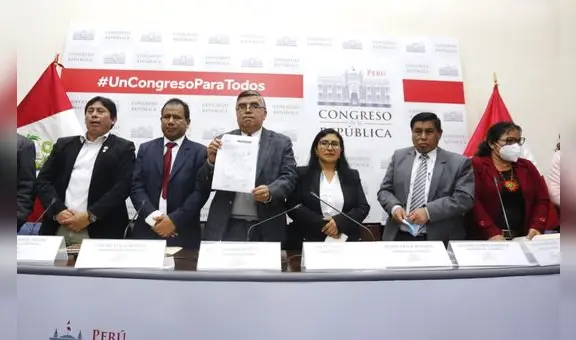 Congresistas aprueban por insistencia nombramiento automático para más de 150.000 docentes