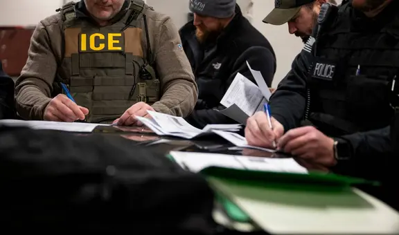 Nueva estrategia de ICE para detener inmigrantes en EEUU: agentes federales están realizando redadas en estos lugares de California