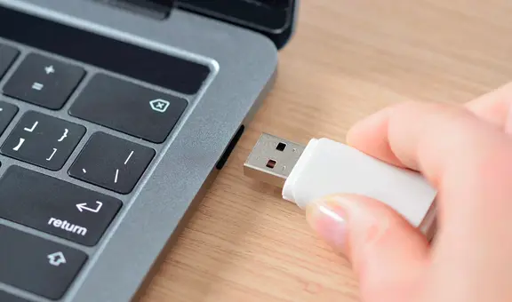 Muchos tienen una memoria USB en su hogar, pero pocos saben para qué sirven los agujeros en su parte metálica