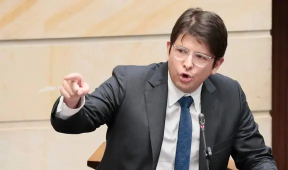 Precandidato presidencial Miguel Uribe sufre atentado durante mitin en Bogotá: superó con éxito cirugía para retirar la bala