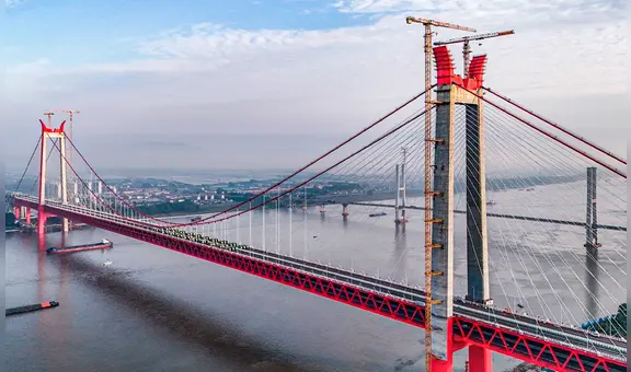 El puente de dos niveles más grande del mundo está en China y se acerca a su inauguración: ya superó la prueba de carga