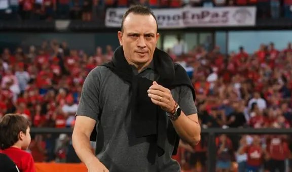 Alejandro Restrepo, extécnico de Alianza Lima, cosecha elogios en Colombia tras llegar a la final con Medellín: "Hoy por hoy es el mejor"