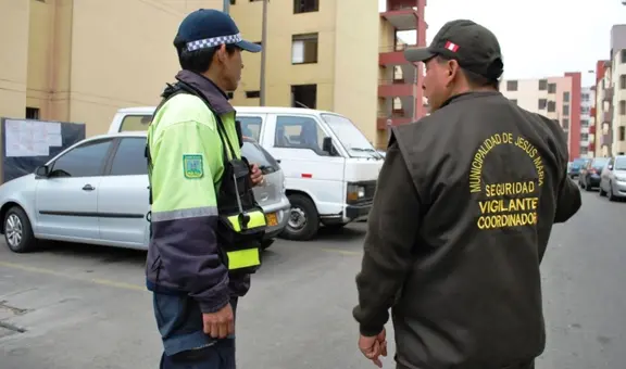 CTS y gratificaciones para porteros de edificios: avanza dictamen que mejora sus condiciones laborales