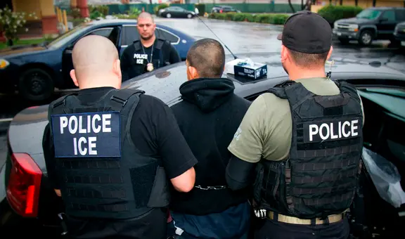 Toma nota, inmigrante en EEUU: hacer estos comentarios durante una redada del ICE podría costarte la deportación