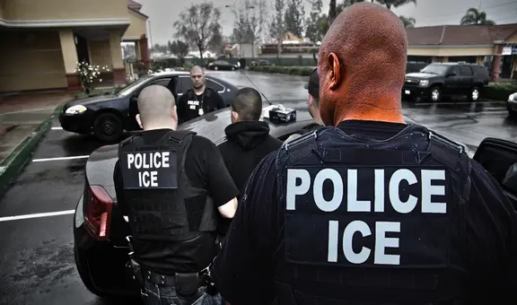 ICE captura a 4 inmigrantes en Virginia durante operativo en zona comercial