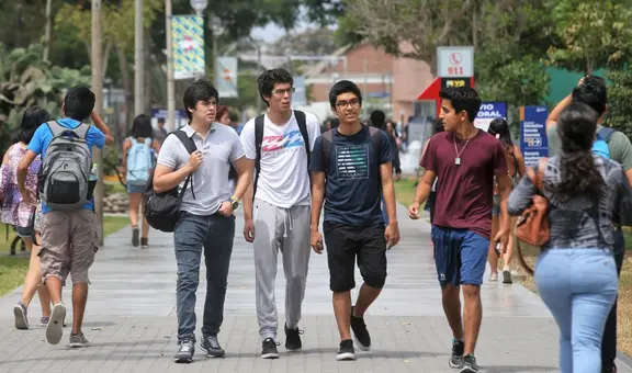 ¿Qué significan 'tercio', 'quinto' y 'décimo superior' en la universidad?