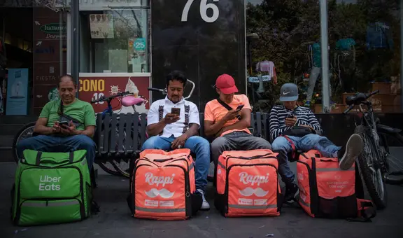 Las 5 claves de la reforma laboral en México para repartidores y choferes de apps: polémica ley LFT está en vigor