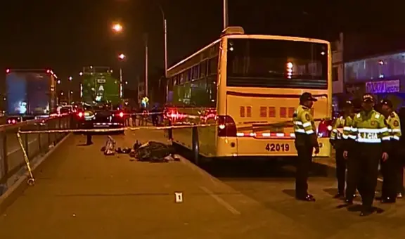 Motociclista pierde la vida tras intentar pasar a velocidad entre alimentador del Metropolitano y camión en Comas