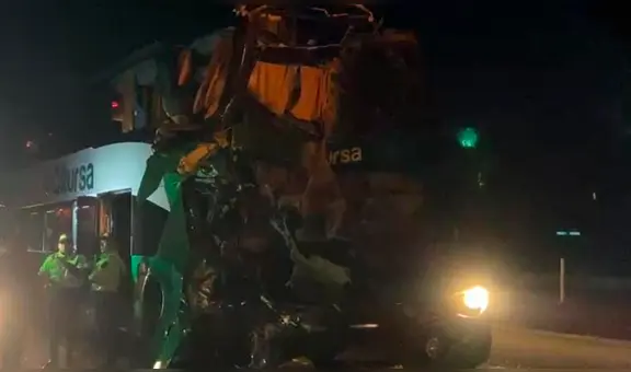 La Libertad: 14 heridos deja choque entre bus y tráiler en Panamericana Norte
