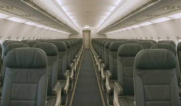 Pasajero exige que le cambien el asiento para tener más espacio, se tira al suelo y acaba expulsado de un vuelo en Tailandia