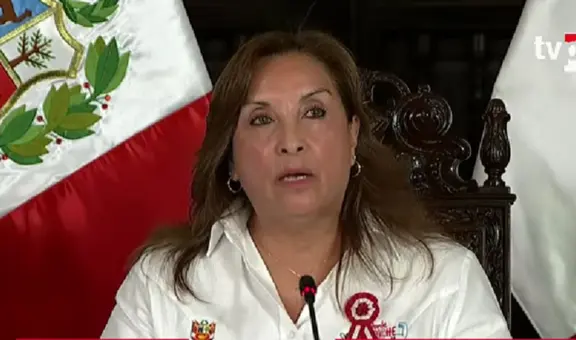 Dina Boluarte no retrocede y defiende su aumento de sueldo : “Nadie está al margen de la ley”