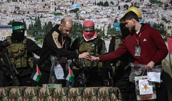 Hamás aceptó liberar a 10 rehenes mientras negocia un posible acuerdo de alto al fuego con Israel en Gaza