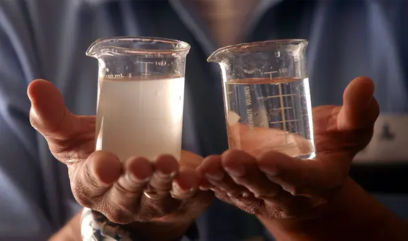 Estudiantes peruanos crean un dispositivo que convierte el agua de mar en potable y solo necesita luz solar