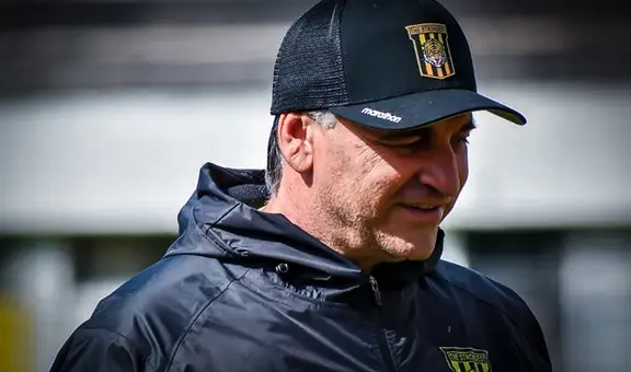 Carlos Bustos, extécnico de Alianza Lima, fue despedido tras 'destrozar' a sus jugadores por humillante goleada 7-2 en Bolivia