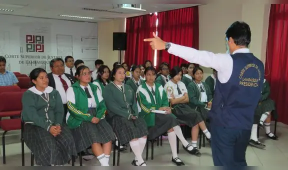 Corte de Lambayeque capacita a jueces y secretarios de Paz Escolar 2025