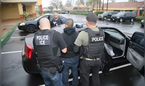 Migrantes detenidos por ICE: esta es la nacionalidad con más arrestos de migrantes en 2025 en Estados Unidos