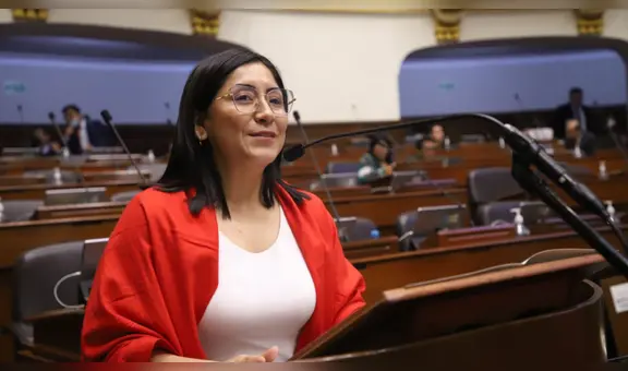 Congresista Kelly Portalatino renuncia de forma inesperada a la bancada de Perú Libre