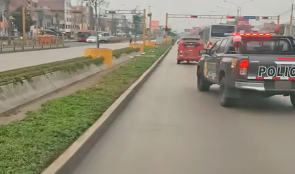 Mototaxi invade carril exclusivo del Metropolitano e intenta escapar de patrullero de la Policía