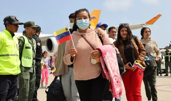 México envía a 319 inmigrantes a Venezuela en vuelo de repatriación: 151 menores fueron parte del 'Plan Vuelta a la Patria'