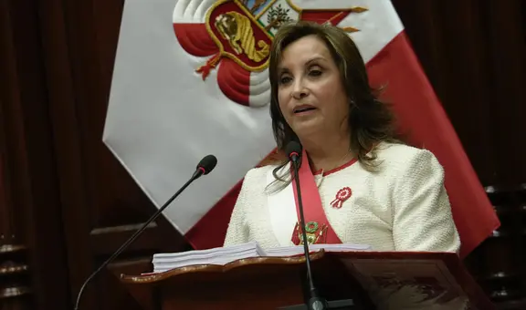 Dina Boluarte culmina su último mensaje a la nación ante el Congreso con baja aprobación y en medio de protestas