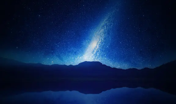 El océano más vasto del universo: científicos descubrieron una reserva de agua 140 billones veces más grande que en la Tierra