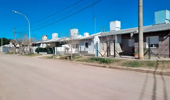 Mujer en estado de desnutrición es rescatada en Argentina: habría sido encerrada por su esposo e hija por 20 años