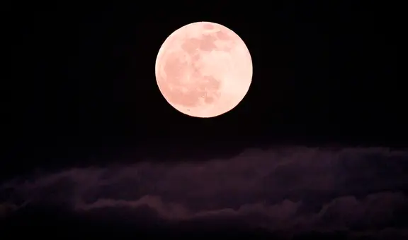 Calendario lunar agosto 2025: cuándo ver la luna llena y cuáles serán las fases lunares de este mes
