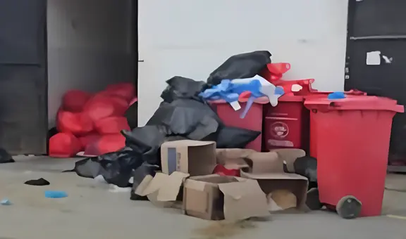 Acumulación de basura pone en riesgo la salud en el Hospital Regional de Tumbes: hace dos meses que el camión no recoge los residuos de la zona