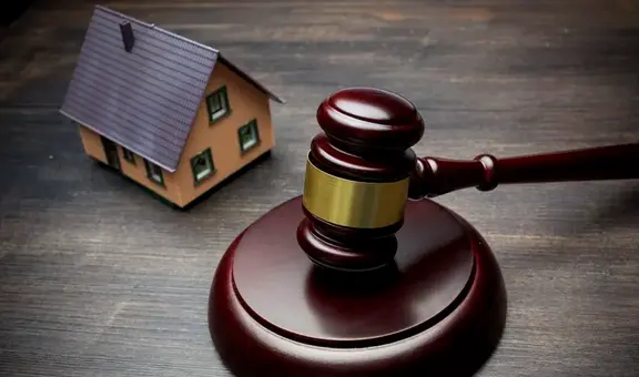 ¿Puedo denunciar a un familiar por invadir mi casa? Abogada explica qué acciones legales se pueden tomar